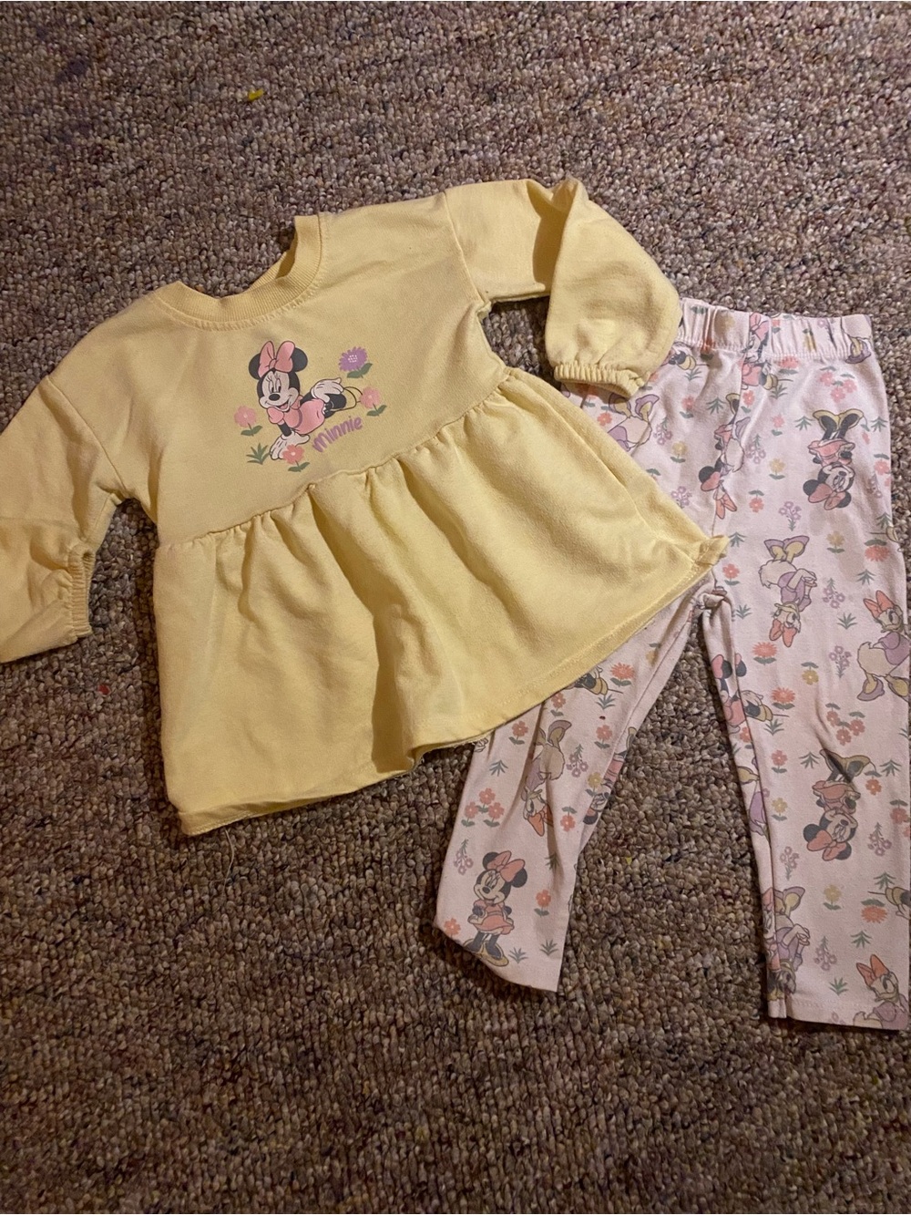 3/25$ Disney Minnie Mouse Yellow Flutter Top Printed Leggings Set Size 18-24mos